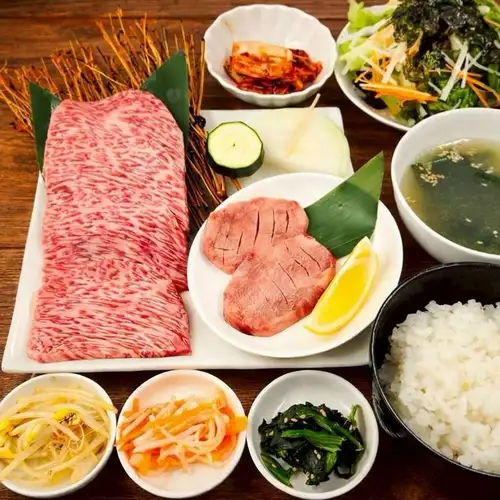 特上タン塩と特上ロースの贅沢御膳