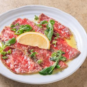 Domestic Japanese black beef! Beef tataki carpaccio