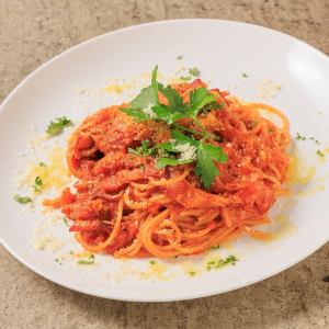 베이컨과 양파 듬뿍 치즈의 아마토리 차나