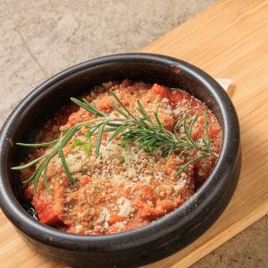 쇠고기 하치노스의 매운 토마토 조림