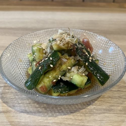 さっぱり梅風味のたたきキュウリ