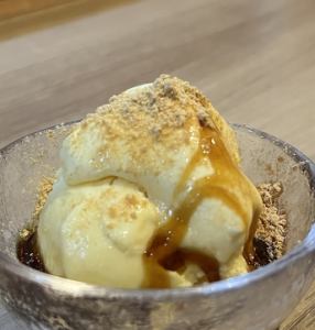 Black honey kinako ice