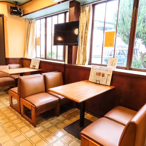 会社宴会や歓送迎会には、飲み放題付きのコース料理が最適!店内は広々とした内観で、団体様のご利用にも対応可能のため、様々なシーンで利用OK!お車でのご来店も安心の駐車場をご用意しておりますので、お気軽にお立ち寄りください。各種南国料理やこだわりのおつまみを囲んで、楽しいひとときをお過ごしください♪