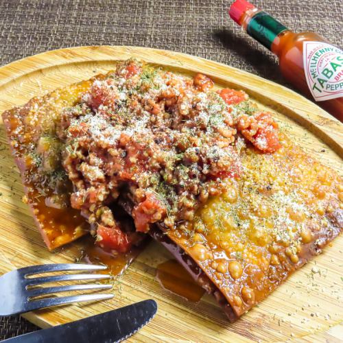 名物のステーキや絶品ピザ