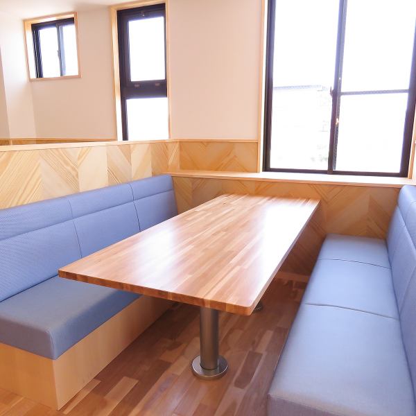 [Spacious seats are available] It is also possible to gather with friends such as mom friends and use it with your family.You can eat without worrying about the surroundings by leaving enough space between the seats.There are 43 parking lots in front of the store, so please feel free to come.