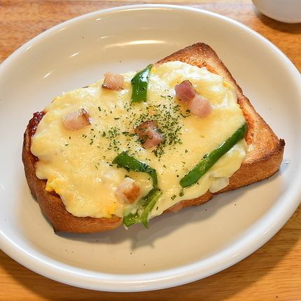scrambled egg toast