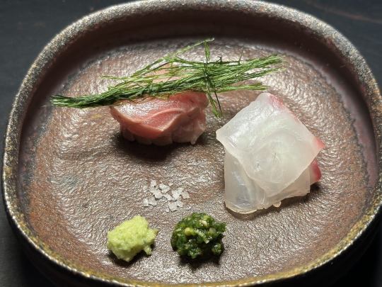 All ingredients used in the store are produced in Kumamoto Prefecture.The best seasonal fish is delivered from Amakusa.