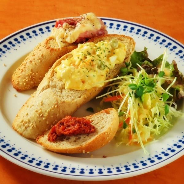 当店オススメ★本日の自家製パンのサンドウィッチ
