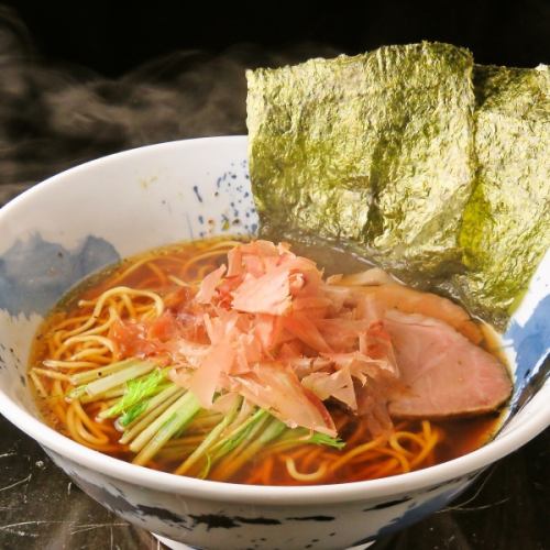 【日式餐廳認真製作】海鮮醬油拉麵
