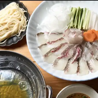 【特製ウニダレとラー油ダレで愉しむ、ゆうこう真鯛冷やし刺しゃぶ】生ビール&地酒等2H飲放題付