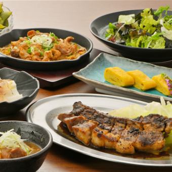 【クーポンご利用で500円引き】　元祖!!骨付豚コース全7品　4400円⇒3900円！【飲み放題付き】