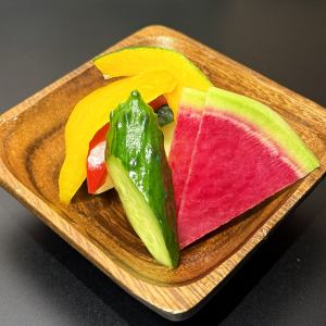 Japanese-style pickles made with kelp