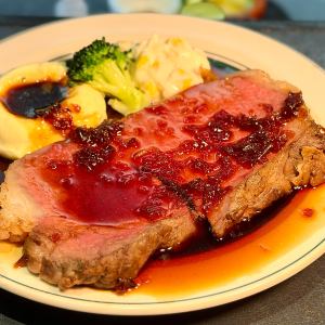 Low-temperature cooked roasted sirloin steak