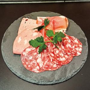 ハム盛り合わせ3種