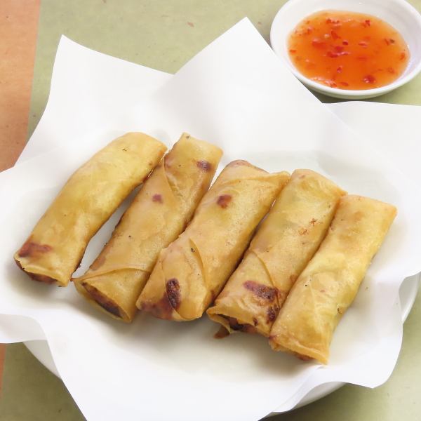 [Spring rolls] Enjoy the taste of homemade food! Our special spring rolls ♪ A popular side dish.