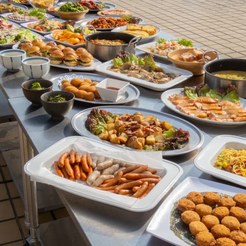 各国のスタジアム飯をモチーフにしたブュッフェをご用意