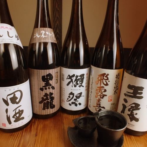 準備適合生魚片的Saka River（Aizu）等地方酒。