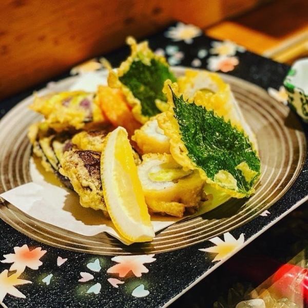 【たちうおのネギ巻きと野菜の天ぷら盛り】
