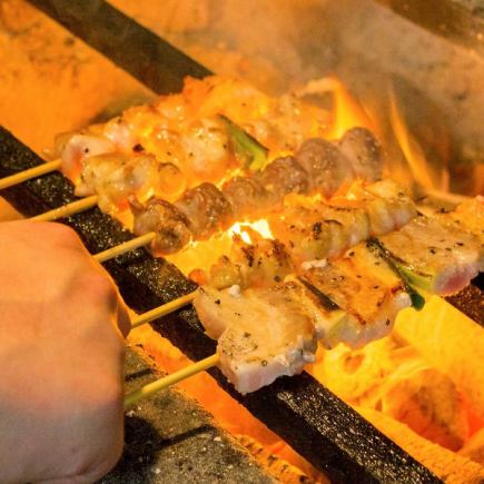 90分鐘暢飲套餐,內含生啤酒及清酒!鳥永年末派對後派對套餐,售價2800日圓(含稅)。