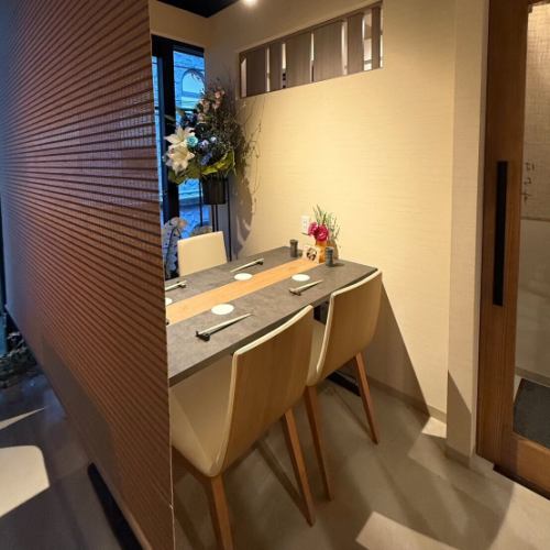 半個室感覚のテーブル席