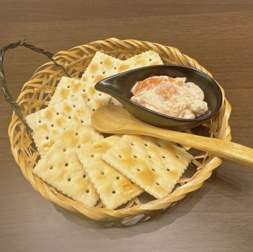 濃厚！！サーモンチーズクラッカー