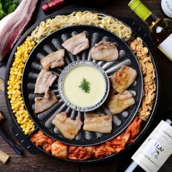 [Friday, Saturday, and before holidays] Draft and sparkling wine included! All-you-can-eat and drink cheese samgyeopsal course on the terrace for 3,980 yen
