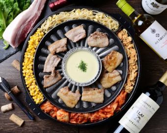 [Friday, Saturday, and before holidays] Draft and sparkling wine included! All-you-can-eat and drink cheese samgyeopsal course on the terrace for 3,980 yen