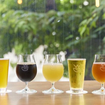 We have an all-you-can-drink course of our proud craft beer.