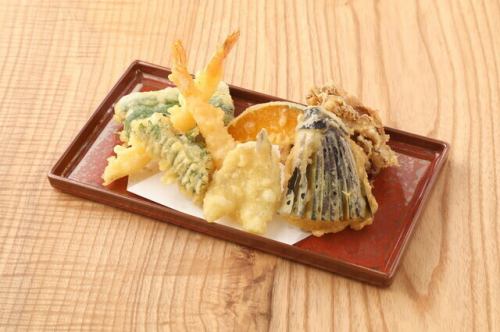 Assorted tempura