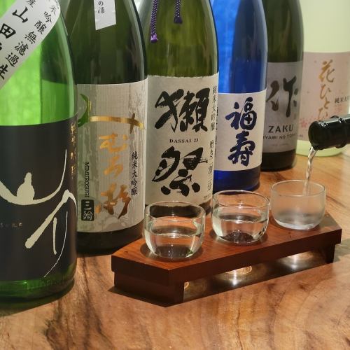 We offer a variety of Nada local sake and rare Japanese sake.