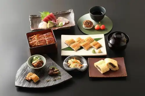 【会席雛菊】(白焼き、うな重付きのや「お誕生日」や「お祝い事」などハレの日のお食事にピッタリのプラン)
