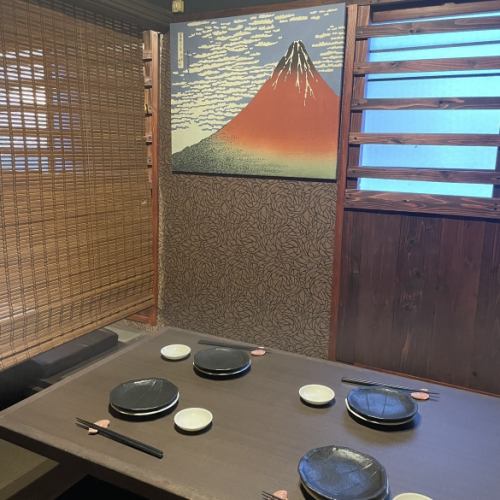 下沉式的被爐座位讓您可以舒適地坐著而不用擔心腳部受到傷害。請在充滿日式氛圍的空間裡度過一段悠閒的時光。