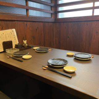 下沉式的被爐座位讓您可以舒適地坐著而不用擔心腳部受到傷害。請在充滿日式氛圍的空間裡度過一段悠閒的時光。