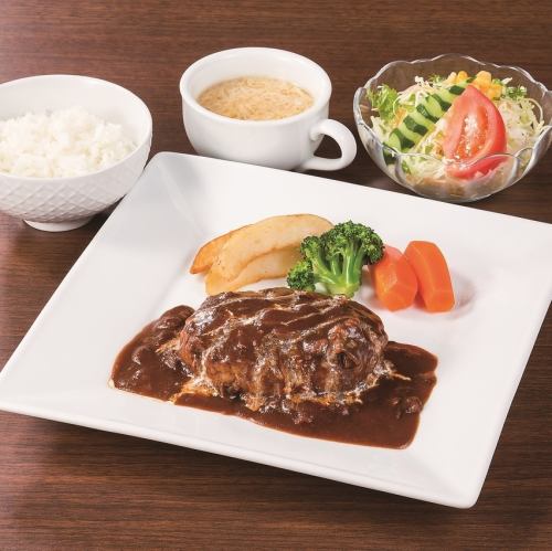 和・洋・中様々なメニュー