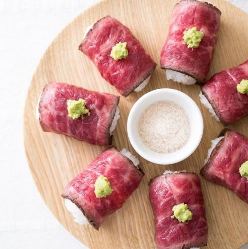 旨み溢れる、とろける極上肉寿司の盛り合わせ