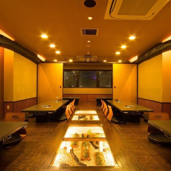 A soothing atmosphere with faint lights.A private party is also possible if you have a tatami room on the 2nd floor.