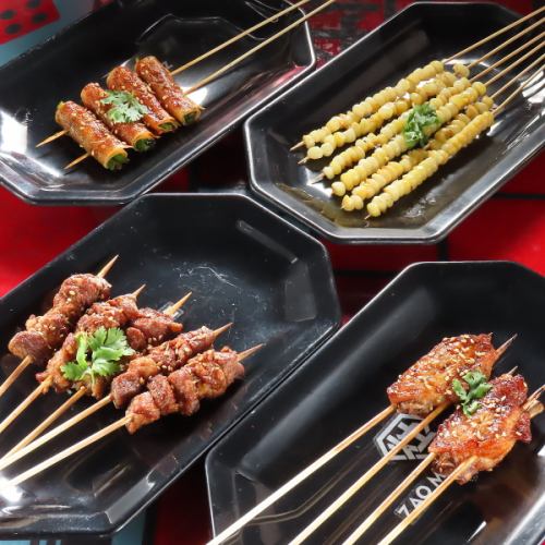 Charcoal-grilled Kushiyaki "Hatta-yaki" ★Enjoy it piping hot