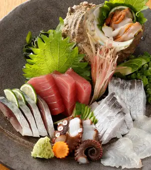 "Seasonal Japanese Cuisine Course with Assorted Sashimi" - 11 dishes in total (one plate per person) *Food only [No all-you-can-drink option]
