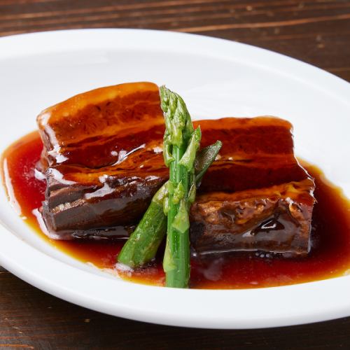 [The creamy texture and homemade sauce are addictive! Goes great with alcohol] Pork kakuni 880 JPY (incl. tax)