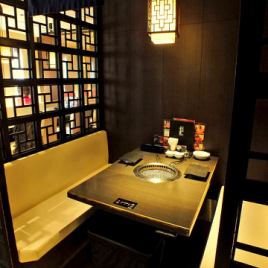[Yakiniku banquet in a popular private room ♪] How about relaxing yakiniku in a box sheet with partitions?We will guide you to the seats according to the usage scene such as drinking party at the company or dining with friends.Early reservation is recommended for popular private rooms!