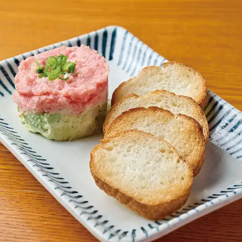 ねぎトロとアボカドのタルタル