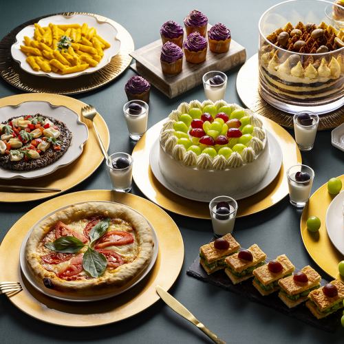 お料理はビュッフェ形式でご提供致します。
