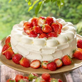 1/1～3/31【平日ランチビュッフェ10％OFF】旬の苺と生パスタを楽しむイタリアンビュッフェ