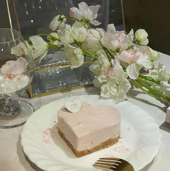 ストロベリームースケーキ
