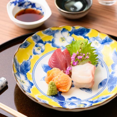 ≪享受主廚精心挑選的新鮮生魚片≫什錦生魚片