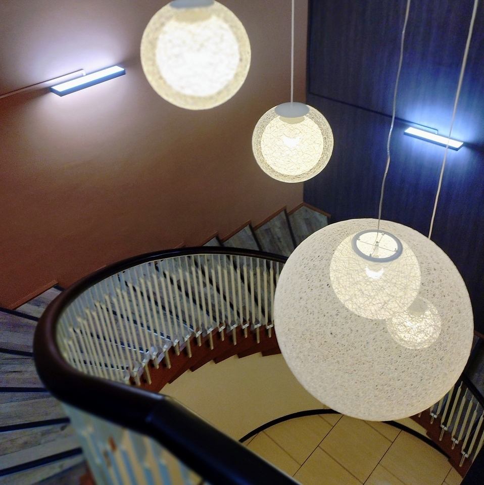 ホテルの2階にあるレストラン！日替りランチブッフェ＆道産食材使用の創作ディナー！