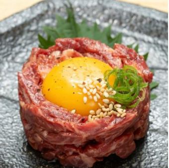 黒毛和牛炙りユッケ