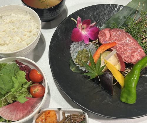 特別な日に国産牛ヘレステーキなどいかがでしょう？