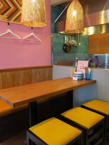 【所沢×ディナー】一風変わったタコス＆タパス充実の居酒屋バル《トンボバル》

こんにちはこんばんは！
トンボバルの#スタッフKai です！

今年の夏は台風少ないなーと思ってたら最後の最後に来そうですね…。
バイク通勤なので飛ばされないように気をつけます…。

雨に負けず風に負けずどんな天気でも結局食べたくなるサッパリ料理のセビーチェ！
ガッツリ目の料理が多いのでサッパリしたくなったら是非セビーチェをお試しください！
 
 
======================

▼アクセス
西武池袋線・西武新宿線
所沢駅西口 徒歩4分

▼営業時間/定休日
17:00-00:00
(L.O. 料理22:30 ドリンク23:00)

定休日：なし

 
▽姉妹店のご紹介
・新所沢イザカヤTOMBO
  @izakayatombo 
・所沢 ハイカラトンボ
  @hikara_tombo 

======================

 

#所沢グルメ
#所沢女子会
#所沢居酒屋
#埼玉グルメ
#所沢ディナー 
#西武線グルメ