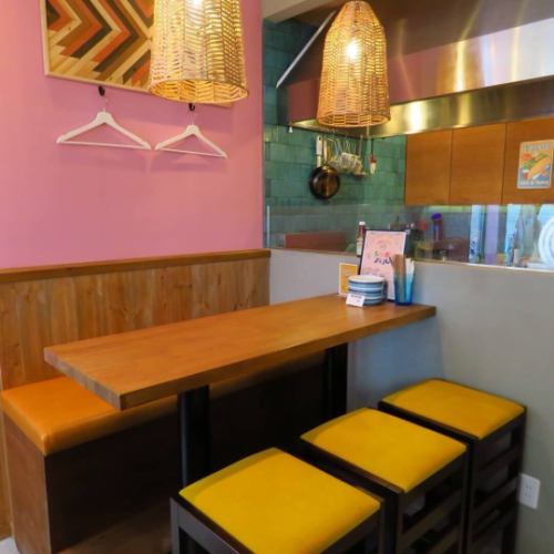 【所沢の女子会に是非】一風変わったタコス＆タパス充実の居酒屋バル《トンボバル》

Hola！

昨晩は大変多くのお客様にご来店いただきました。

最近は東京都からのお客様も多く、
誠に誠にグラシアス🌵

タコス🌮が美味しい！

と、言ってくださるお客様のお声が、
励みです。

今日も、
タップリ焼かせてください。

それで本日も17時よりー

オマチシテマース^ ^
======================

▼アクセス
西武池袋線・西武新宿線
所沢駅西口 徒歩4分

▼営業時間/定休日
17:00-00:00
(L.O. 料理22:30 ドリンク23:00)

定休日：なし
 
▽姉妹店のご紹介
・新所沢イザカヤTOMBO
  @izakayatombo 
・所沢 ハイカラトンボ
  @hikara_tombo 

#所沢グルメ
#所沢女子会
#所沢居酒屋
#埼玉グルメ
#所沢ディナー 
トンボバル
西武線グルメ

======================